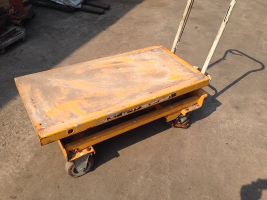ขาย X-lift ยกของ รับน้ำหนักได้ 700Kg. ยกสูง 1เมตร สภาพดี พร้อมใช้งาน ขาย X-lift ยกของ รับน้ำหนักได้ 700Kg. ยกสูง 1เมตร สภาพดี พร้อมใช้งาน