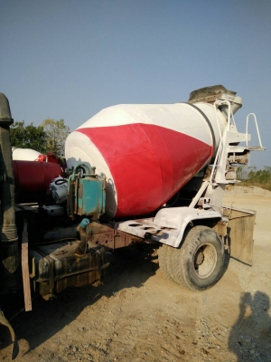 ขาย700000รถโม่ปูน  6ล้อ4.5คิว