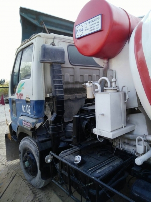 ขาย700000รถโม่ปูน  6ล้อ4.5คิว