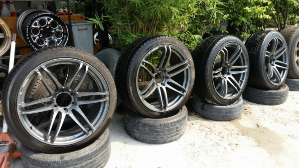 แม็กพร้อมยางขอบ22