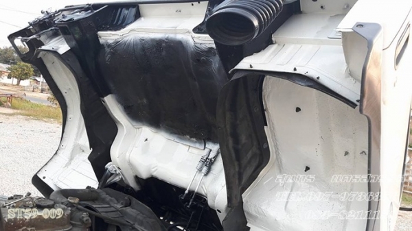 ขายด่วน รถบรรทุก 6 ล้อ MITSIBISHI CANTER EURO-2 หัวคัซซี สภาพสวยพร้อมใช้งาน ราคาสุดคุ้ม