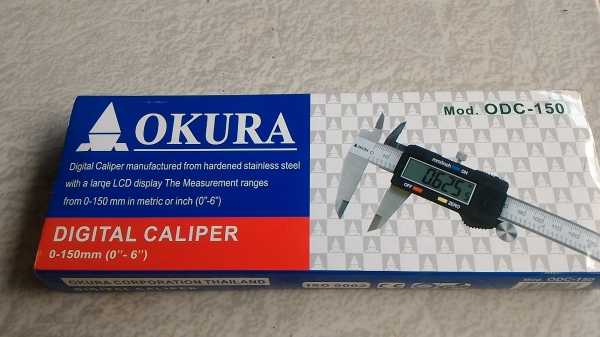 เวอร์เนียดิจิตอล ยี่ห้อ OKURA ระยะการทำงาน 150 มม. แสดงผลเป็นตัวเลย LCD สีดำ ทศนิยม 2 ตำแหน่ง