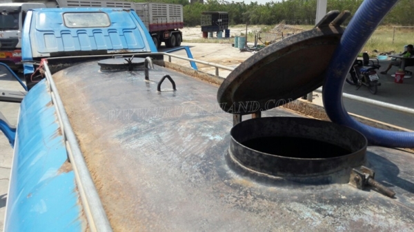 รถบรรทุกน้ำ ISUZU   6 ล้อ