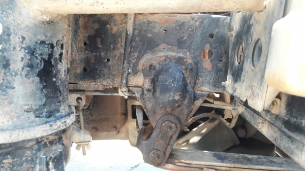 รถบรรทุกน้ำ ISUZU   6 ล้อ