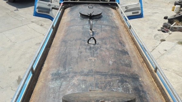 รถบรรทุกน้ำ ISUZU   6 ล้อ