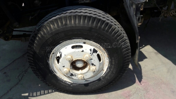 รถบรรทุกน้ำ ISUZU   6 ล้อ