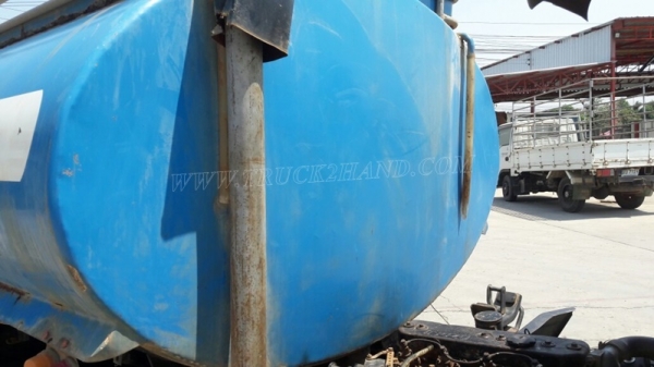 รถบรรทุกน้ำ ISUZU   6 ล้อ