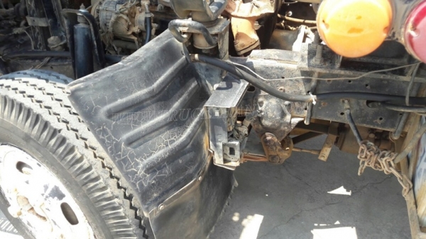 รถบรรทุกน้ำ ISUZU   6 ล้อ