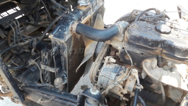 รถบรรทุกน้ำ ISUZU   6 ล้อ