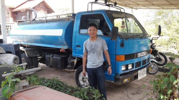 รถบรรทุกน้ำ ISUZU   6 ล้อ