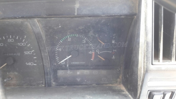 รถบรรทุกน้ำ ISUZU   6 ล้อ