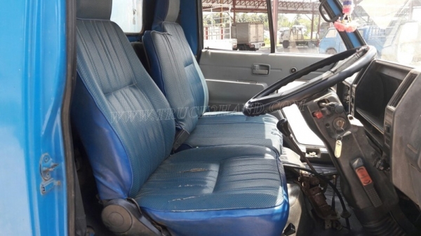 รถบรรทุกน้ำ ISUZU   6 ล้อ