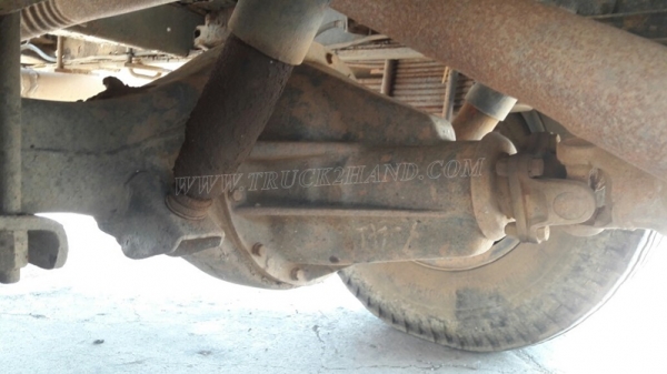 รถบรรทุกน้ำ ISUZU   6 ล้อ