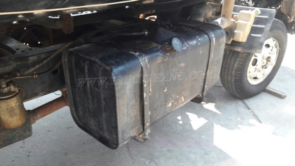 รถบรรทุกน้ำ ISUZU   6 ล้อ