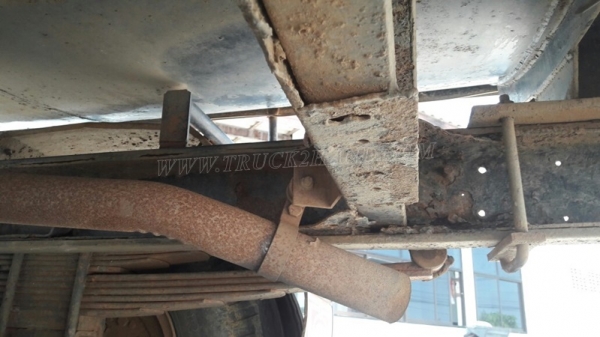 รถบรรทุกน้ำ ISUZU   6 ล้อ