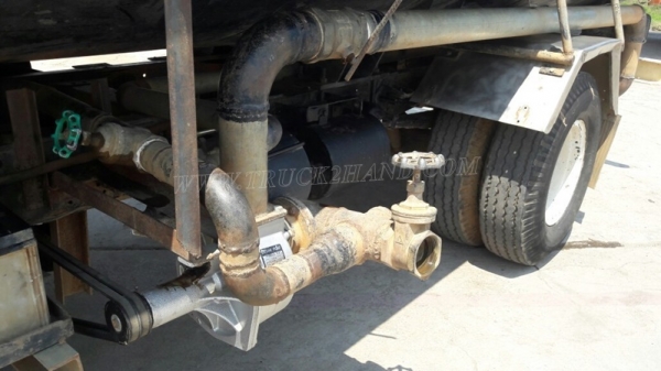 รถบรรทุกน้ำ ISUZU   6 ล้อ