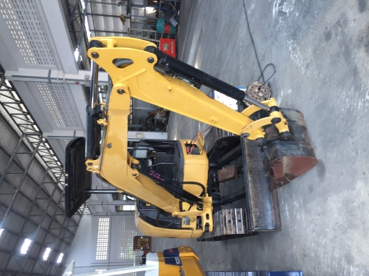 รถขุด CAT303C CR มือสองนำเข้าจากญี่ปุ่น สภาพสวย พร้อมใช้งาน