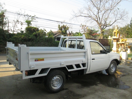 รถกระบะ ปิคอัฟดั้มพ์ นิสสัน Big M กระบะเปิดได้ 3ด้าน ดั้มพ์ใหม่