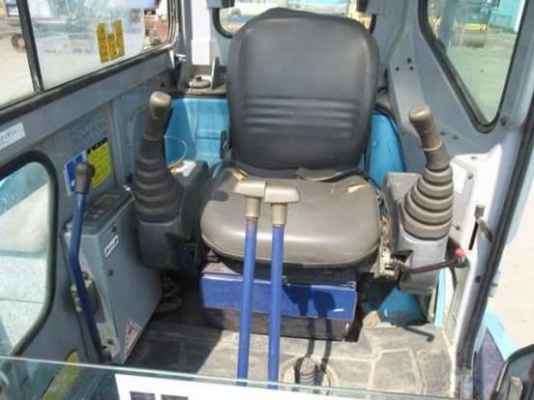 ขายรถขุด ยี่ห้อ : HITACHI  รุ่น : EX40U รถขุดเก่านอกแท้ มีเอกสารใบอินวอย รถไม่เคยผ่านการใช้งานในไทย  แทรกเหล็ก  คลอนโทนสั้น ปั้มนิ้ว ทำสี-ติดแอร์พร้อม  สนใจติดต่อ : 099-907-9273 กิ๊ฟ