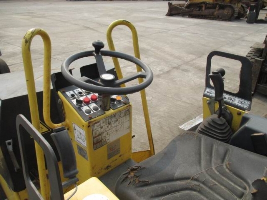 ขายรถบด BOMAG รุ่น BW 100 ADM -2 รถบดเอวอ่อน ขายรถบด BOMAG รุ่น BW 100 ADM -2 รถบดเอวอ่อน