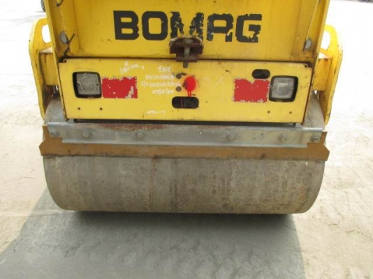 ขายรถบด BOMAG รุ่น BW 100 ADM -2 รถบดเอวอ่อน ขายรถบด BOMAG รุ่น BW 100 ADM -2 รถบดเอวอ่อน