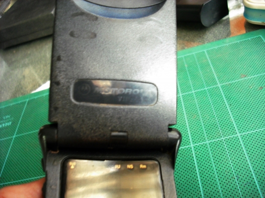 โทรศัพท์เคลื่อนที่ Motolola STARTAC ปี 1996 โทรศัพท์เคลื่อนที่ Motolola STARTAC ปี 1996