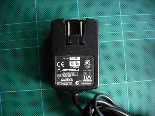 โทรศัพท์เคลื่อนที่ Motolola STARTAC ปี 1996 โทรศัพท์เคลื่อนที่ Motolola STARTAC ปี 1996