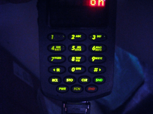 โทรศัพท์เคลื่อนที่ Motolola STARTAC ปี 1996 โทรศัพท์เคลื่อนที่ Motolola STARTAC ปี 1996