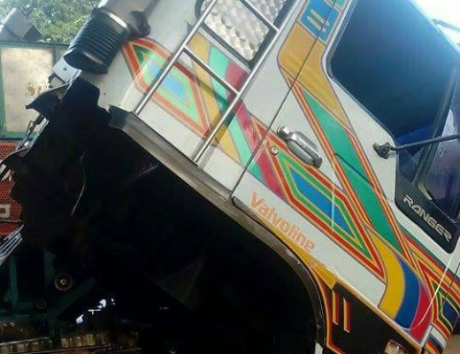 **370,000 บ.ต่อรอง/// 6ล้อเทเลอร์ HINO KL-168 แรง หัวสิงไฮฯ เครื่อง/เกียร์ EH700 ช่วงล่างใหญ่ คัสซีสวย พาเวอร์/ทริฟฟี่ แอร์ ครบ ยาง900/20 ท้ายลาดมีหางพับไฮฯ ขน-ย้าย รถเกี่ยว สภาพสวย พร้อมใช้ เล่มทะเบียนครบ **ขาย เทนเลอร์6ล้อ HINO KL-168แรง ท้ายลาดมีหางพับ **370,000 บ.ต่อรอง/// 6ล้อเทเลอร์ HINO KL-168 แรง หัวสิงไฮฯ เครื่อง/เกียร์ EH700 ช่วงล่างใหญ่ คัสซีสวย พาเวอร์/ทริฟฟี่ แอร์ ครบ ยาง900/20 ท้ายลาดมีหางพับไฮฯ ขน-ย้าย รถเกี่ยว สภาพสวย พร้อมใช้ เล่มทะเบียนครบ **ขาย เทนเลอร์6ล้อ HINO KL-168แรง ท้ายลาดมีหางพับ