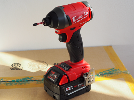 ชุดสว่านไร้สายไร้แปรงถ่าน Milwaukee 2897-22 มีสว่านกระแทกและสว่านไขควง รุ่นใหม่ล่าสุด2016 แบ็ต5.0แอมป์ ชุดสว่านไร้สายไร้แปรงถ่าน Milwaukee 2897-22 มีสว่านกระแทกและสว่านไขควง รุ่นใหม่ล่าสุด2016 แบ็ต5.0แอมป์