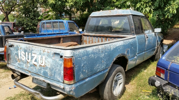 kb เครื่องฝาทอง 90 พวงมาลัยพาวเวอร์ ขับโอน ขาย 45,000 บาท