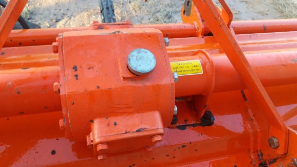 ขายโลตาลี่สวยๆคับพร้อมย้อยใส่47แรงขึ้นไปคับ