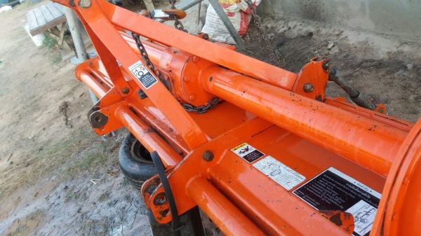 ขายโลตาลี่สวยๆคับพร้อมย้อยใส่47แรงขึ้นไปคับ