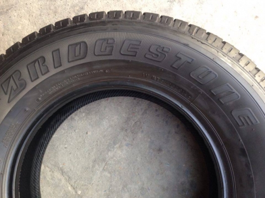 ยาง Bridgstone 245-70-16 ปี 14 ครบชุด 4 เส้น 6500 ไม่ควรพลาด สภาพสวยๆไม่มีปะไม่บวมไม่กินข้างดอกยางเหลือเยอะเอาไปวิ่งกันใด้อีกยาวค่ะ