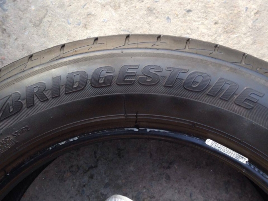 ยาง Bridgstone 185-60-15 รุ่น ECOPLA ปี 15 ครบชุด 4 เส้น 3500 ไม่ควรพลาด สภาพสวยๆไม่บวมไม่กินข้างดอกยางเหลือเยอะเอาไปวิ่งกันใด้อีกยาวค่ะ