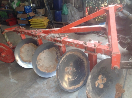 ขายรถไถแชมป์48แรงถูกๆพร้อมใช้งาน