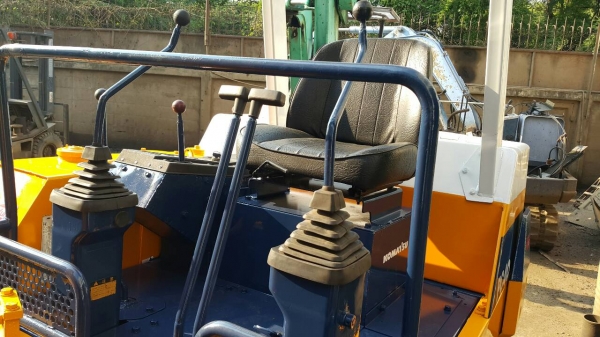 ขาย รถขุด KOMATSU รุ่น PC40-6- มือสองญี่ปุ่น แทรกเหล็ก สลักแน่น ทั้งคัน สวยพร้อมใช้งาน มือถือ/LINE ID : 0818753444 ขาย รถขุด KOMATSU รุ่น PC40-6- มือสองญี่ปุ่น แทรกเหล็ก สลักแน่น ทั้งคัน สวยพร้อมใช้งาน มือถือ/LINE ID : 0818753444