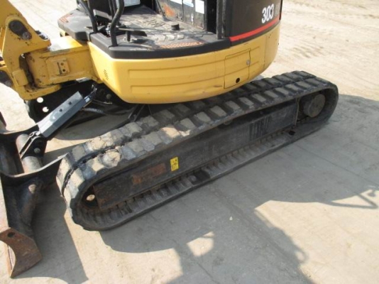 ขายรถแม็คโคร CATERPILLAR 303CR นำเข้าจากญี่ปุ่นแท้ๆ100\% ยังไม่เคยใข้งานเมืองไทย สภาพนางฟ้า พร้อมใช้งาน สนใจติดต่อ 081-948-5494