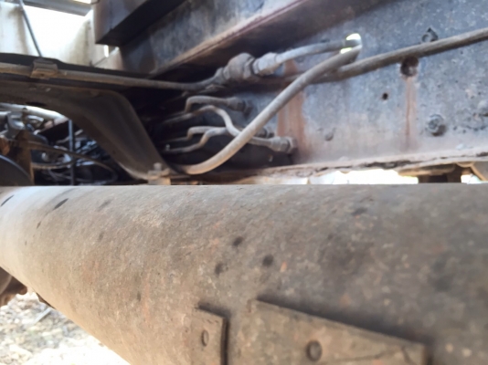 ขายรถหกล้อโม่ปูน 185 แรง โทร 0819563995