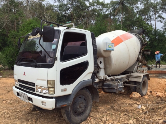 ขายรถหกล้อโม่ปูน 185 แรง โทร 0819563995