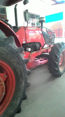 ขายดาวน์รถไถคูโบต้าM8540พร้อมอุปกรณ์