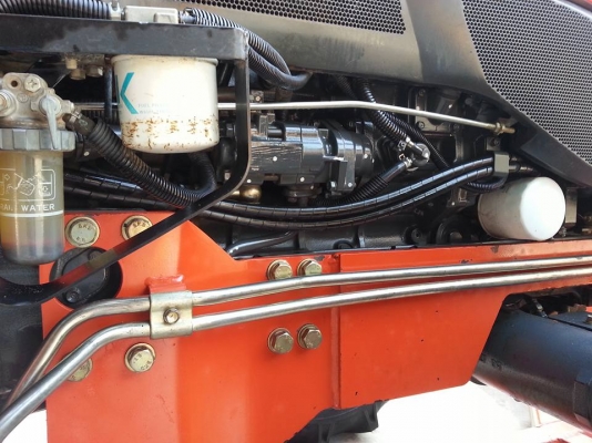 รถแทรกเตอร์เกรด AAA..คูโบต้า L4708 4 WD พร้อมใบมีดตราช้าง ทำงาน 628 ชั่วโมง แน่นๆ สีเดิมๆจากโรงงาน