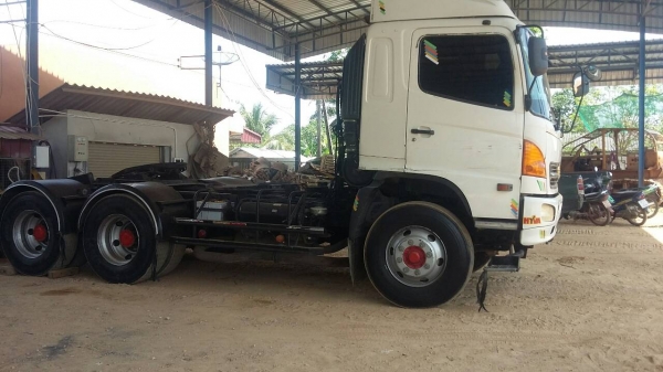 ขายรถบรรทุก 10 ล้อหัวลาก HINO MEGA 320 แรงม้าปี 2549 ราคา 1100000