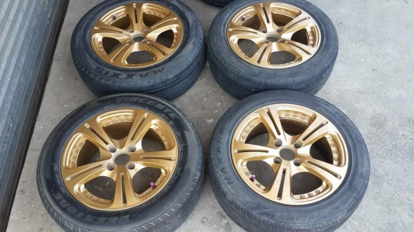 ล้อขอบ 15 4รู100 สีทอง แถมยาง \% 4เส้น ขายถูกๆไม่มีซ่อม ล้อขอบ 15 4รู100 สีทอง แถมยาง \% 4เส้น ขายถูกๆไม่มีซ่อม