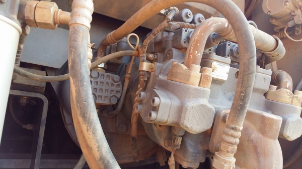 ขายดาวน์ HITACHI ZX200-5G