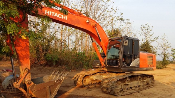 ขายดาวน์ HITACHI ZX200-5G