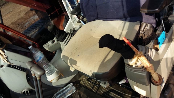 ขายดาวน์ HITACHI ZX200-5G