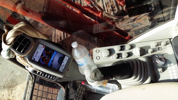 ขายดาวน์ HITACHI ZX200-5G