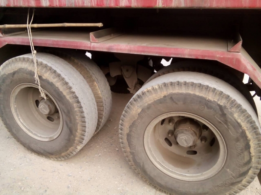 ขายดาวน์..22ล้อแม่ลูกดั้ม..360แรงMP1FXZ777DT001361... ต้นปี2557 ไมล์108681 โล กระบะดั้มคอกสูง บรรทุกขี้ยางแห้ง..