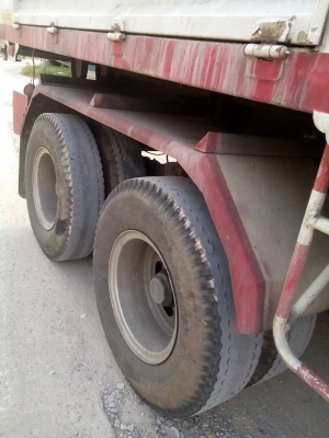 ขายดาวน์..22ล้อแม่ลูกดั้ม..360แรงMP1FXZ777DT001361... ต้นปี2557 ไมล์108681 โล กระบะดั้มคอกสูง บรรทุกขี้ยางแห้ง..